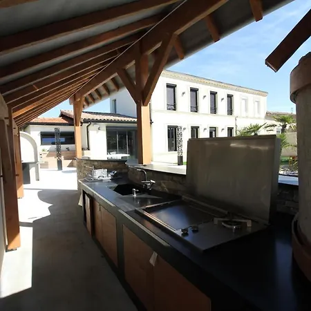 Villa Avec Piscine 29°, Jacuzzi 35° Et Billard Martignas-sur-Jalle
